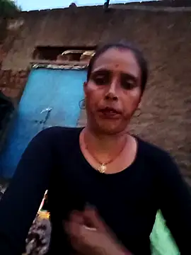 Snapshot of Arti13A chatting on September 20, 2025, 1:05 pm Arti13A online show from September 20, 2025, 1:05 pm