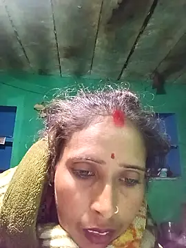 Snapshot of Arti13A chatting on January 5, 2026, 5:27 pm Arti13A online show from January 5, 2026, 5:27 pm