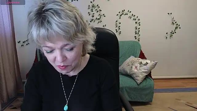 Snapshot of Rosette_Pricky chatting on May 30, 2026, 2:44 pm Rosette Pricky online show from May 30, 2026, 2:44 pm
