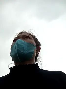 Snapshot of qychiu chatting on November 13, 2025, 1:09 am qychiu online show from November 13, 2025, 1:09 am