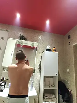 papichulo0099 online show from September 18, 2025, 8:45 pm