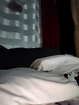 papichulo0099 online show from October 7, 2025, 8:10 pm