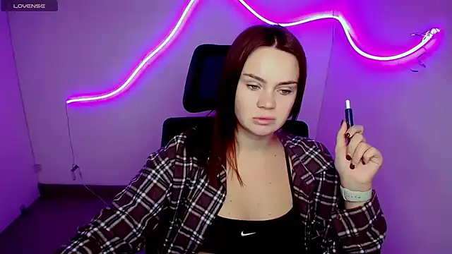 Bonny Candy online show from September 15, 2025, 5:52 am