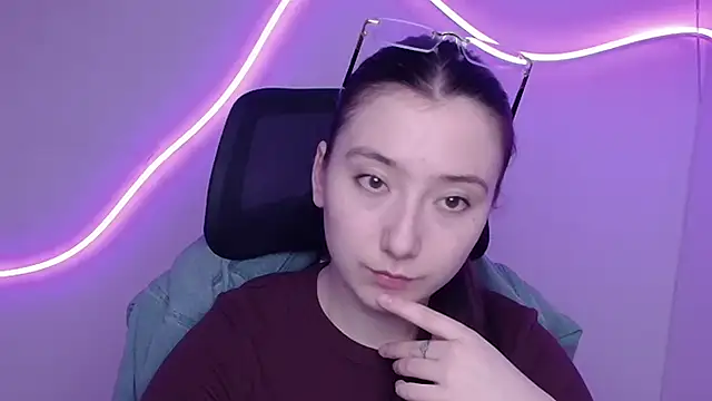 Snapshot of ScarlettVibe_ chatting on September 21, 2025, 5:23 am ScarlettVibe online show from September 21, 2025, 5:23 am