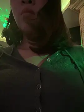 littleqiu online show from April 12, 2026, 11:35 am