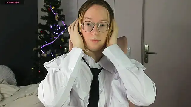 Amanda Butlerr online show from January 14, 2026, 6:39 am