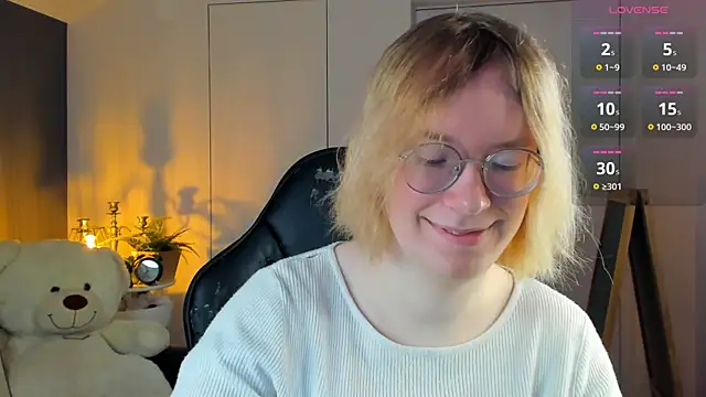 Amanda Butlerr online show from November 14, 2025, 9:46 am