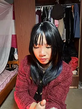 AAANINE22 online show from October 26, 2025, 7:20 am