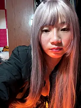 AAANINE22 online show from September 26, 2025, 1:29 pm