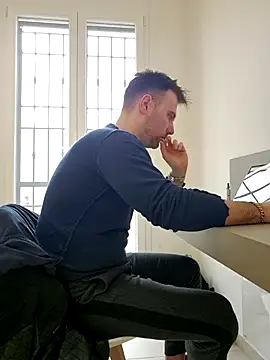 Snapshot of mrlyuis chatting on January 16, 2026, 10:19 am mrlyuis online show from January 16, 2026, 10:19 am