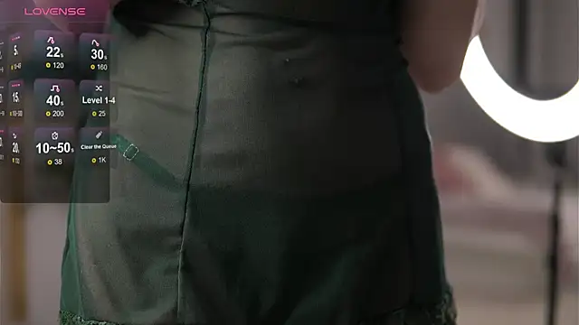 RebeccaRese online show from March 12, 2026, 9:02 am