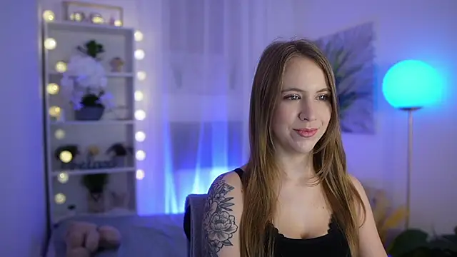 Snapshot of Cindy_Grey chatting on October 27, 2025, 7:26 pm Cindy Grey online show from October 27, 2025, 7:26 pm