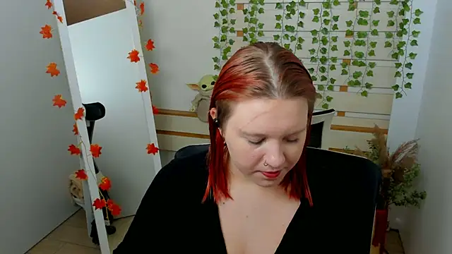 ScarletVixen  online show from October 12, 2025, 6:42 pm
