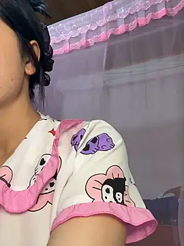 thaoyeuuu online show from October 15, 2025, 12:24 pm