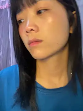 thaoyeuuu online show from October 1, 2025, 3:33 am