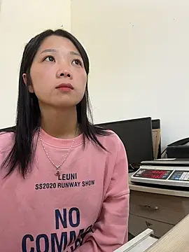 thaoyeuuu online show from October 29, 2025, 5:17 am