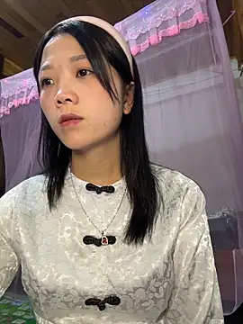 thaoyeuuu online show from October 25, 2025, 3:06 am