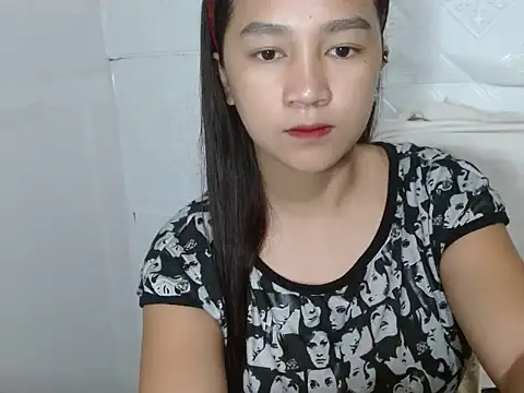 Snapshot of Simplyxmary chatting on June 3, 2026, 9:54 am Simplyxmary online show from June 3, 2026, 9:54 am