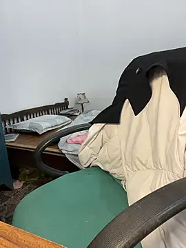 bunny b4nny online show from November 29, 2025, 5:07 am