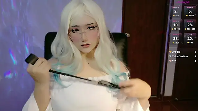 Livelle69 online show from November 9, 2025, 3:10 am