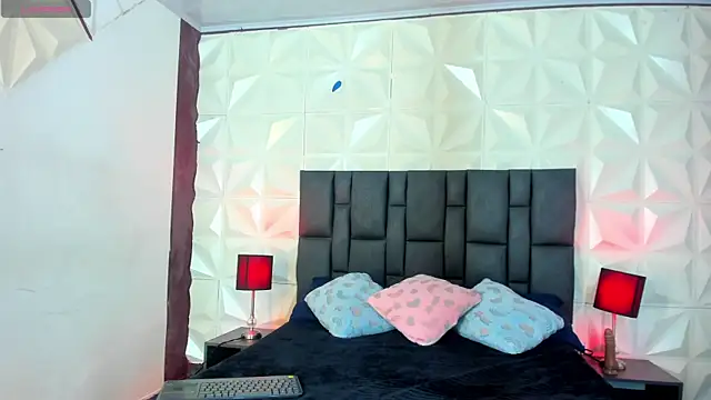 Snapshot of BustyGlow chatting on September 12, 2025, 10:48 am BustyGlow online show from September 12, 2025, 10:48 am