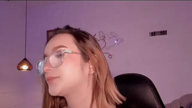 kristal joi dl online show from September 23, 2025, 12:12 pm