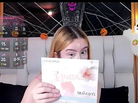 kristal joi dl online show from October 29, 2025, 12:26 pm