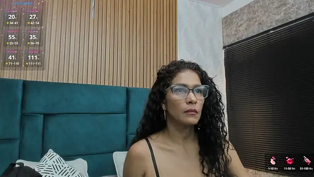 Brunnette Sensation online show from September 23, 2025, 7:10 pm