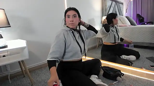 emy williams online show from October 10, 2025, 7:15 pm