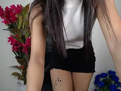 Snapshot of Baby_Crushh chatting on October 4, 2025, 6:37 am Baby Crushh online show from October 4, 2025, 6:37 am