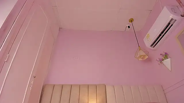  aleja x online show from November 3, 2025, 11:36 am