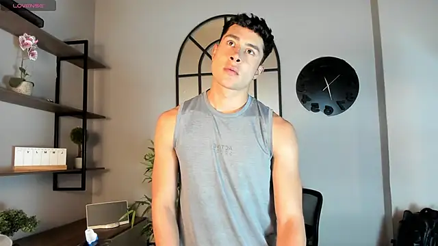 Snapshot of AustinJones_ chatting on December 1, 2025, 5:47 pm AustinJones online show from December 1, 2025, 5:47 pm