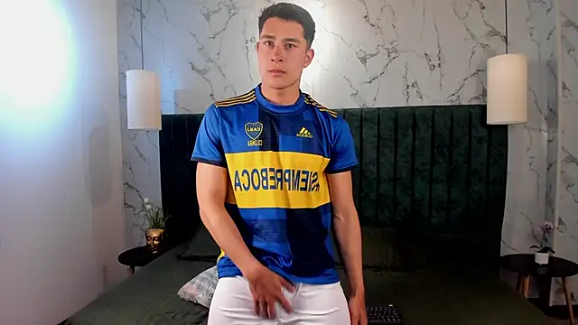 Snapshot of AustinJones_ chatting on September 14, 2025, 8:20 pm AustinJones online show from September 14, 2025, 8:20 pm