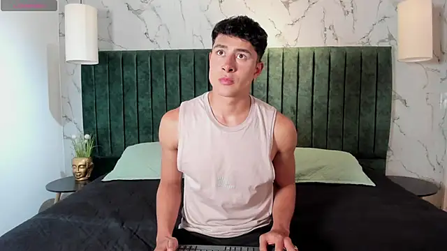 AustinJones  online show from January 8, 2026, 6:58 pm