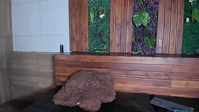 Snapshot of AustinJones_ chatting on December 4, 2025, 6:40 pm AustinJones online show from December 4, 2025, 6:40 pm