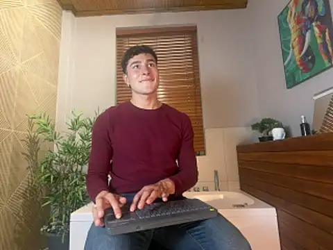 AustinJones  online show from January 31, 2026, 8:29 pm