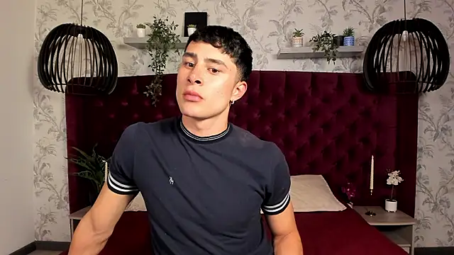 AustinJones  online show from March 25, 2026, 7:24 pm