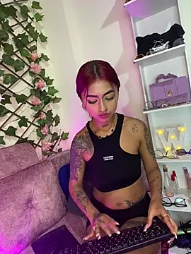 Snapshot of Dirty_isabella18 chatting on July 2, 2026, 3:23 am Dirty isabella18 online show from July 2, 2026, 3:23 am