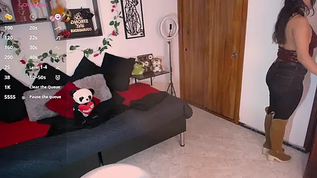 Snapshot of Dakota_ro chatting on February 23, 2026, 8:31 pm Dakota ro online show from February 23, 2026, 8:31 pm