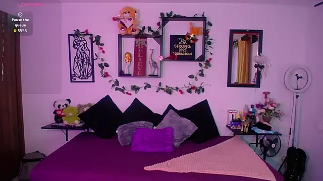 Snapshot of Dakota_ro chatting on January 15, 2026, 5:27 pm Dakota ro online show from January 15, 2026, 5:27 pm