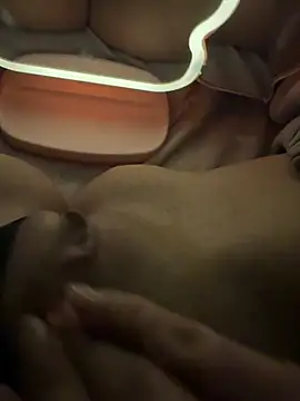 Snapshot of shory233 chatting on November 28, 2025, 4:34 am shory233 online show from November 28, 2025, 4:34 am