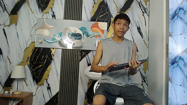 BEAUTY BOYS1 online show from February 21, 2026, 7:16 pm