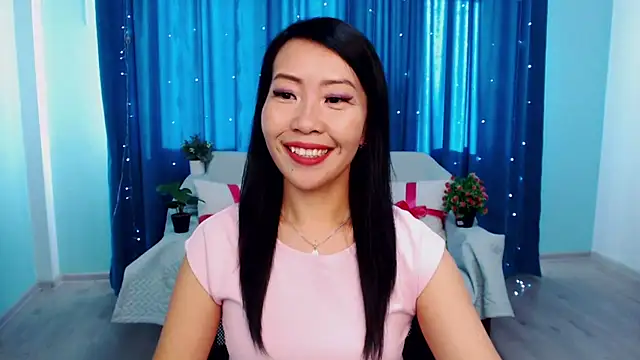 Snapshot of LiaPak chatting on September 24, 2025, 1:02 am LiaPak online show from September 24, 2025, 1:02 am