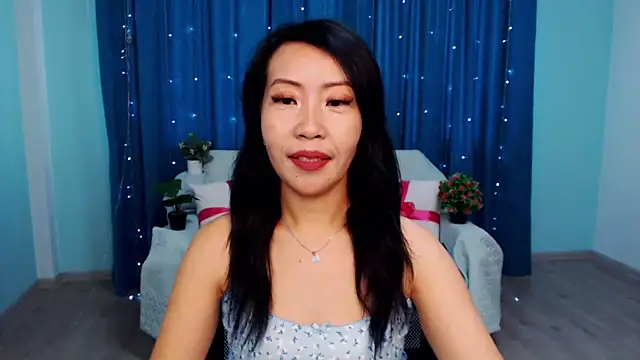 Snapshot of LiaPak chatting on September 23, 2025, 1:01 am LiaPak online show from September 23, 2025, 1:01 am