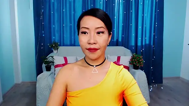 Snapshot of LiaPak chatting on October 15, 2025, 1:04 am LiaPak online show from October 15, 2025, 1:04 am