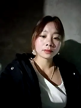 milo123-xx online show from December 14, 2025, 1:23 am