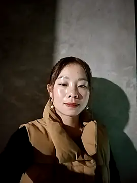 milo123-xx online show from November 17, 2025, 3:10 am