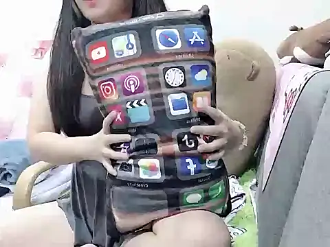 Snapshot of Stella-869 chatting on September 27, 2025, 4:13 pm Stella-869 online show from September 27, 2025, 4:13 pm