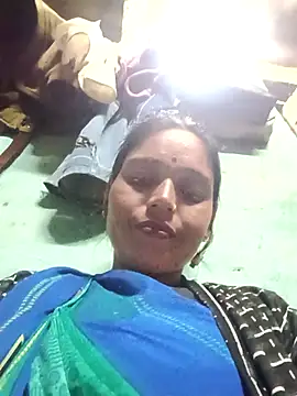 Dikchahot online show from November 8, 2025, 1:25 pm