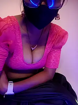 Mohini Josh069 online show from November 19, 2025, 12:16 pm